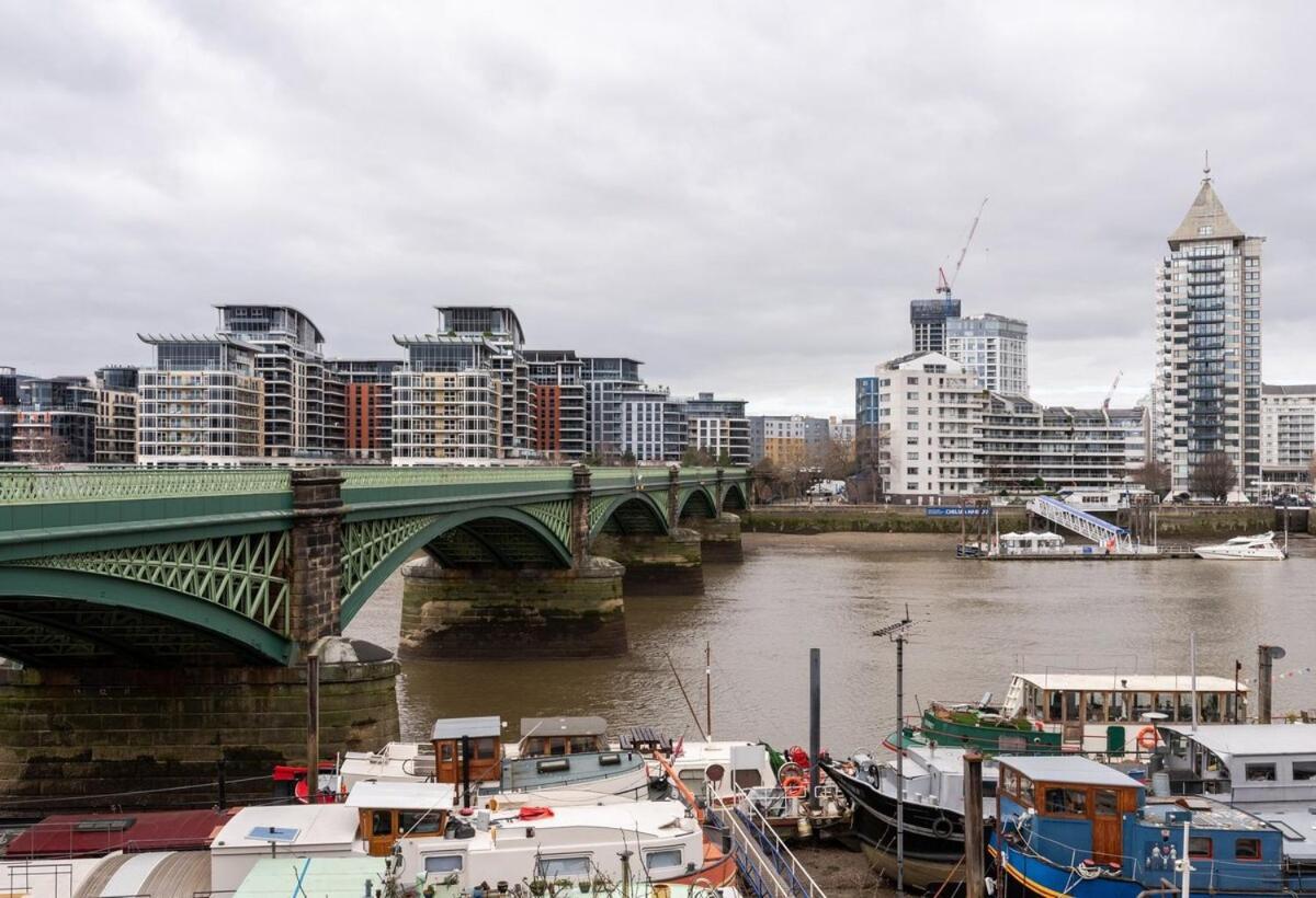 Modern One Bed Flat Overlooking The Thames River * London