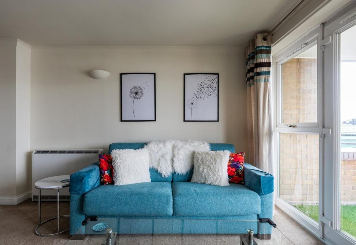 Modern One Bed Flat Overlooking The Thames River Apartment