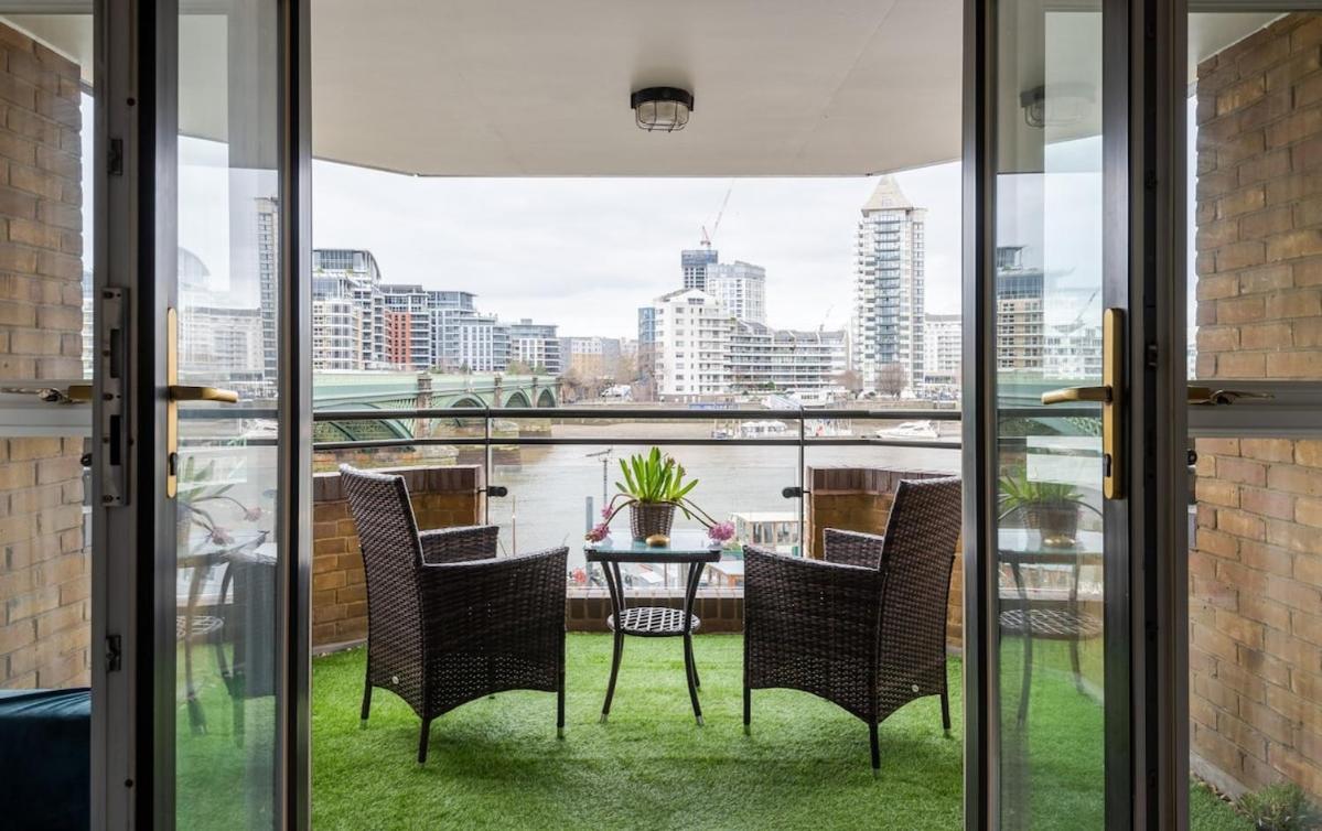 Modern One Bed Flat Overlooking The Thames River